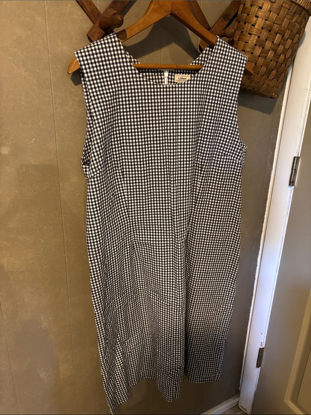 L.L. Bean Black and White Gingham Sleeveless Shift Dress